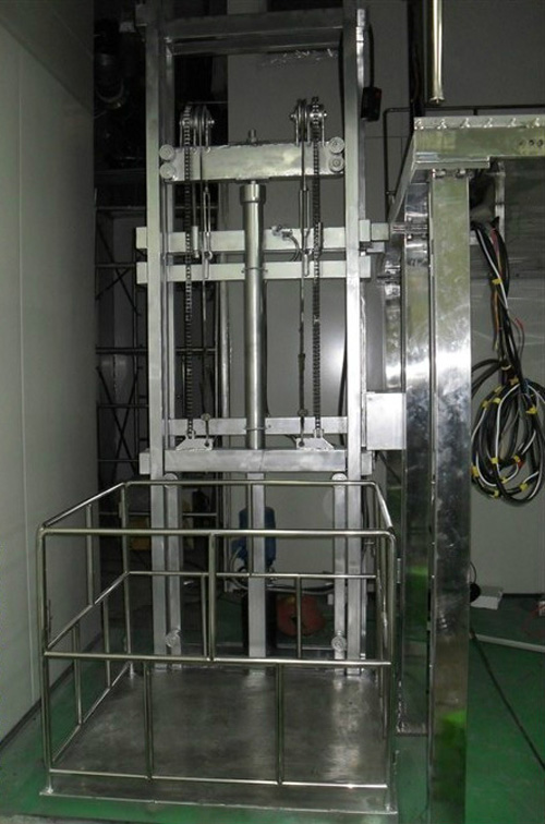 導軌式液(ye)壓升降機 導軌(guǐ)式液壓升降(jiang)機