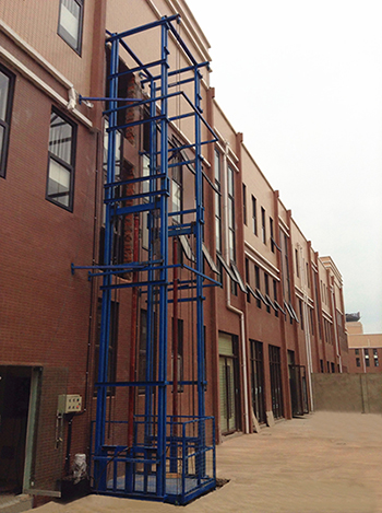 導軌式液(ye)壓升降機 導軌(gui)式液壓升降(jiang)機