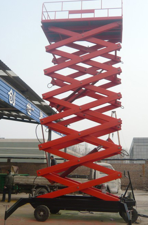 移(yí)動式液壓升(shēng)降機