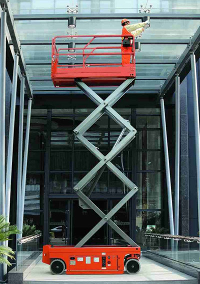 自行式(shi)升降機 