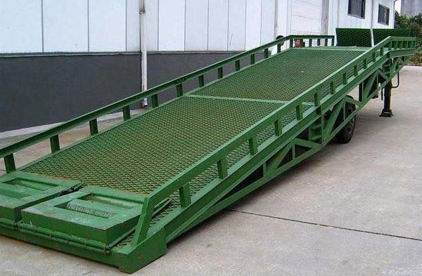 移動式登車(che)橋