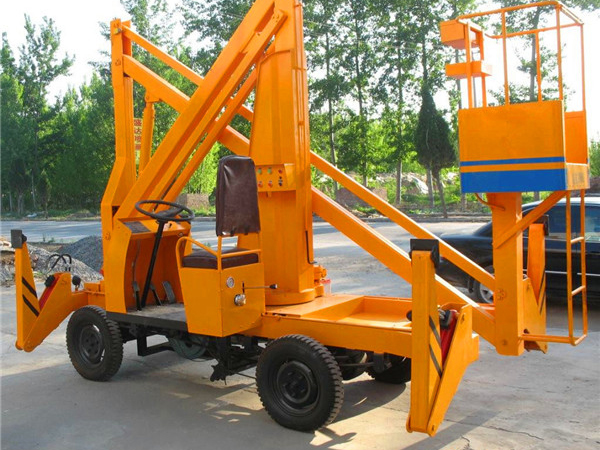 曲臂(bi)式升降機