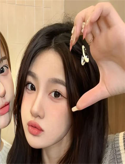 从文化视角看邪典电影《重役秘书京香》：历史的事件再现与当代启示 认识艺术的文化教育功能