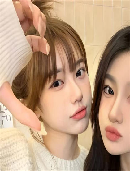 《隐婚萌妻拐回家》创作全记录：拍摄过程中的艰辛与突破 揭示艺术创作的艰辛与快乐